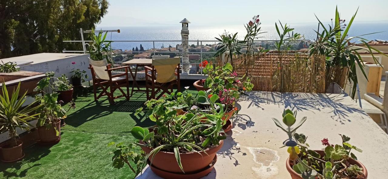 Maris Full Apartment With Roof Garden Access Chios Town Extérieur photo
